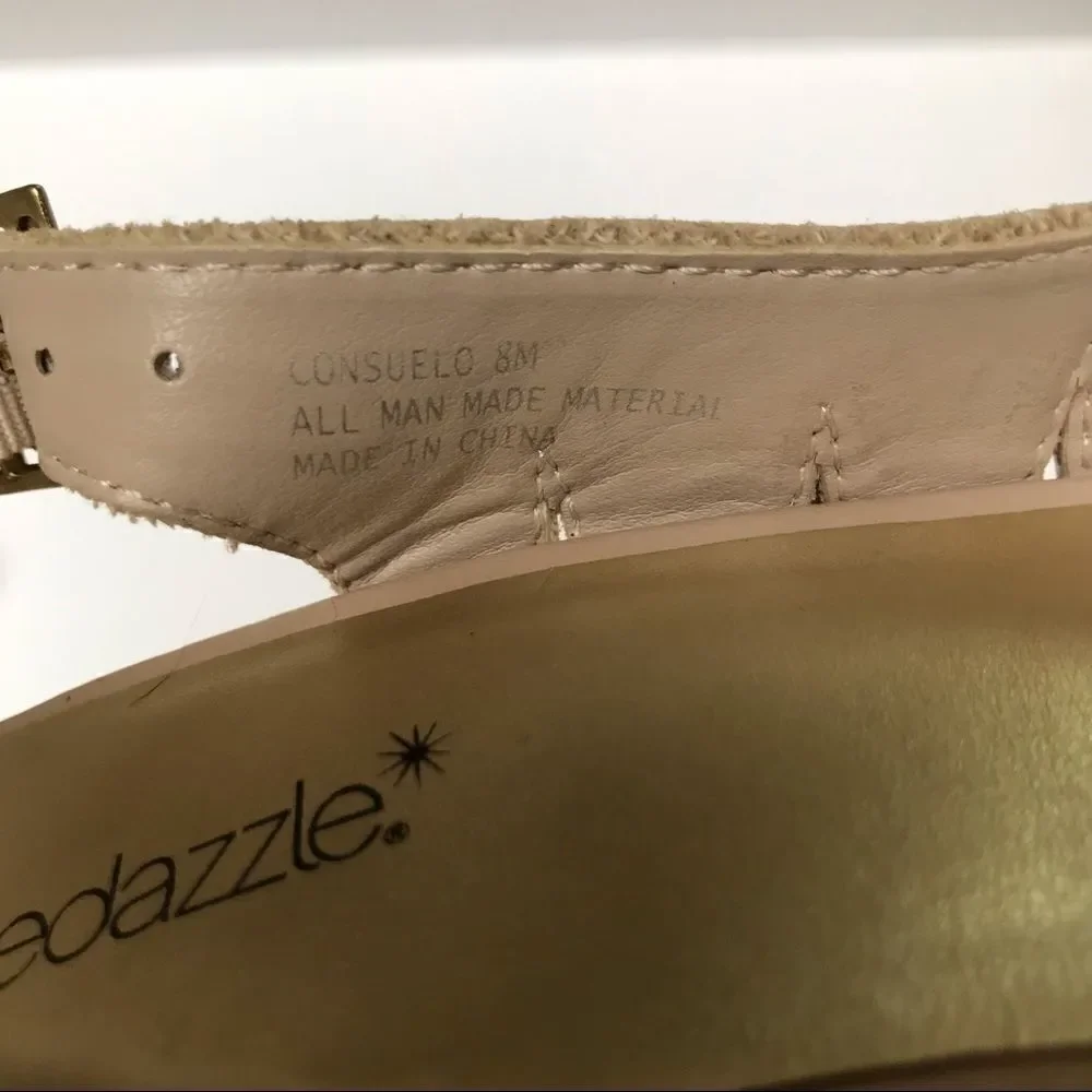 Shoe Dazzle Consuelo nude platform heels 8‎